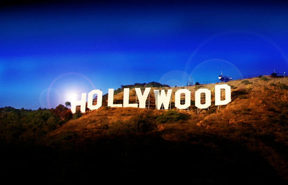 Hollywood hills - Cucian Semplicemente - Origine foto: hollywoodcff.com